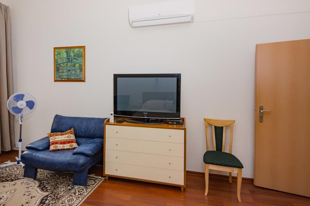 Apartment Aqua Vita Κάρλοβι Βάρι Εξωτερικό φωτογραφία