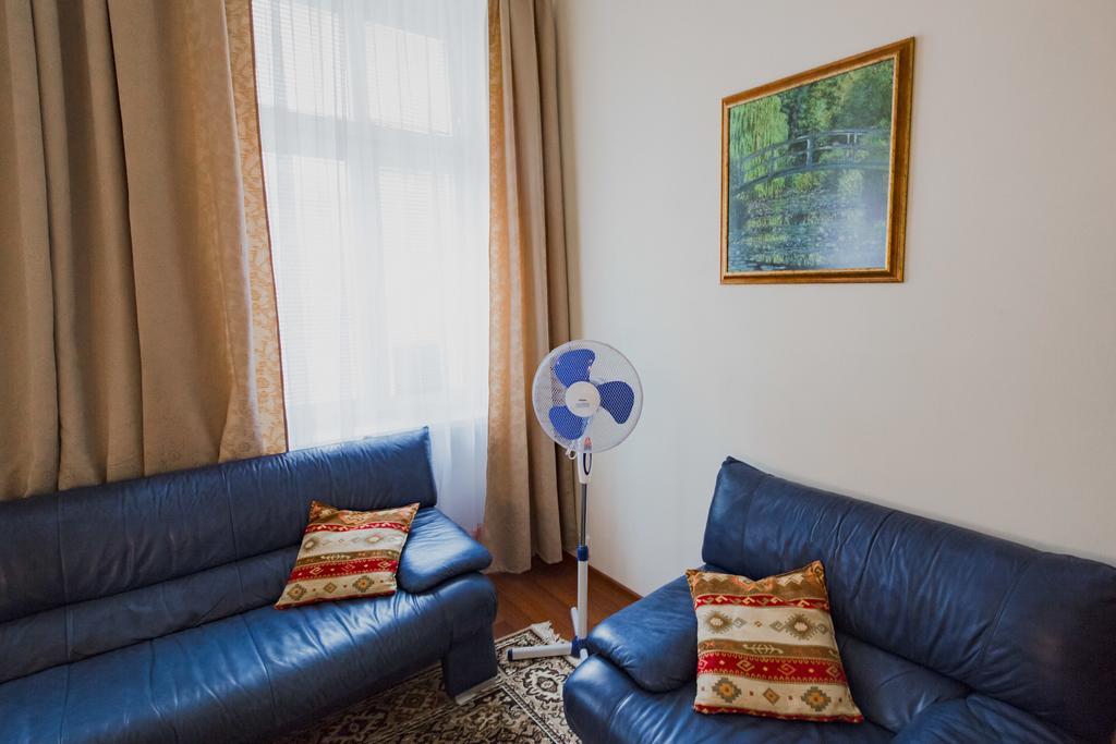 Apartment Aqua Vita Κάρλοβι Βάρι Εξωτερικό φωτογραφία