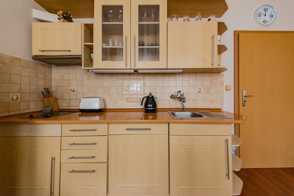 Apartment Aqua Vita Κάρλοβι Βάρι Εξωτερικό φωτογραφία