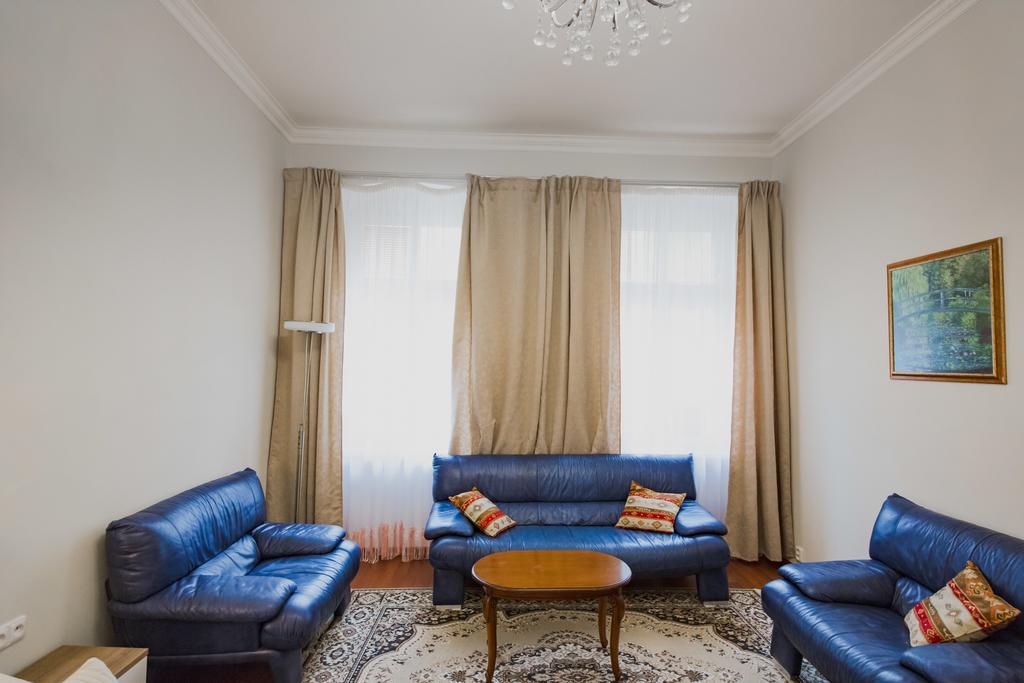 Apartment Aqua Vita Κάρλοβι Βάρι Εξωτερικό φωτογραφία