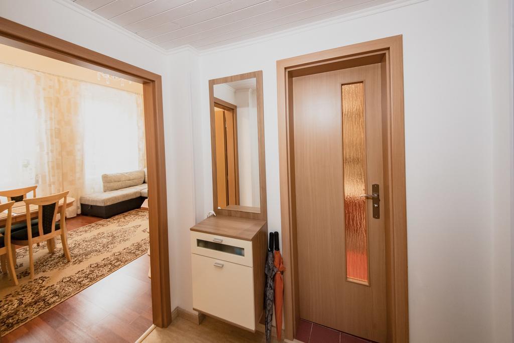 Apartment Aqua Vita Κάρλοβι Βάρι Εξωτερικό φωτογραφία